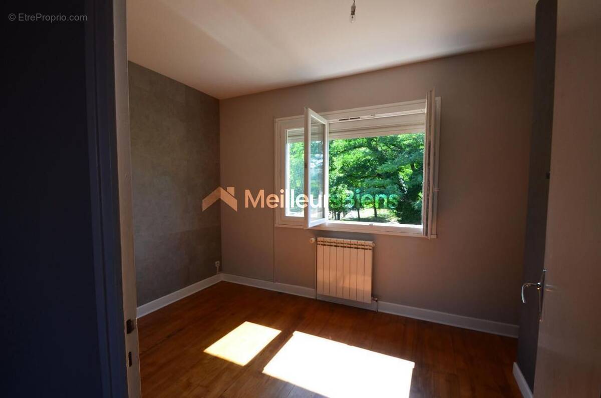 Maison à SATHONAY-CAMP