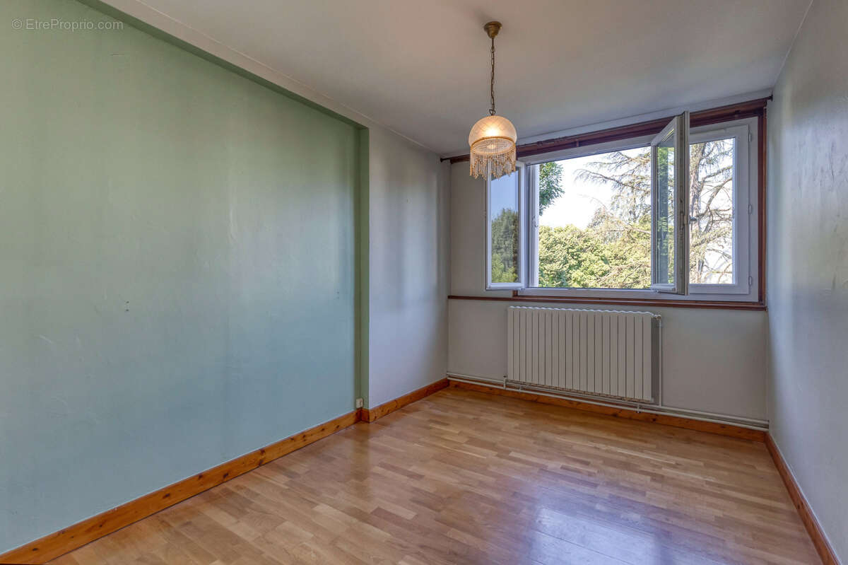 Appartement à SAINT-MARTIN-D&#039;HERES