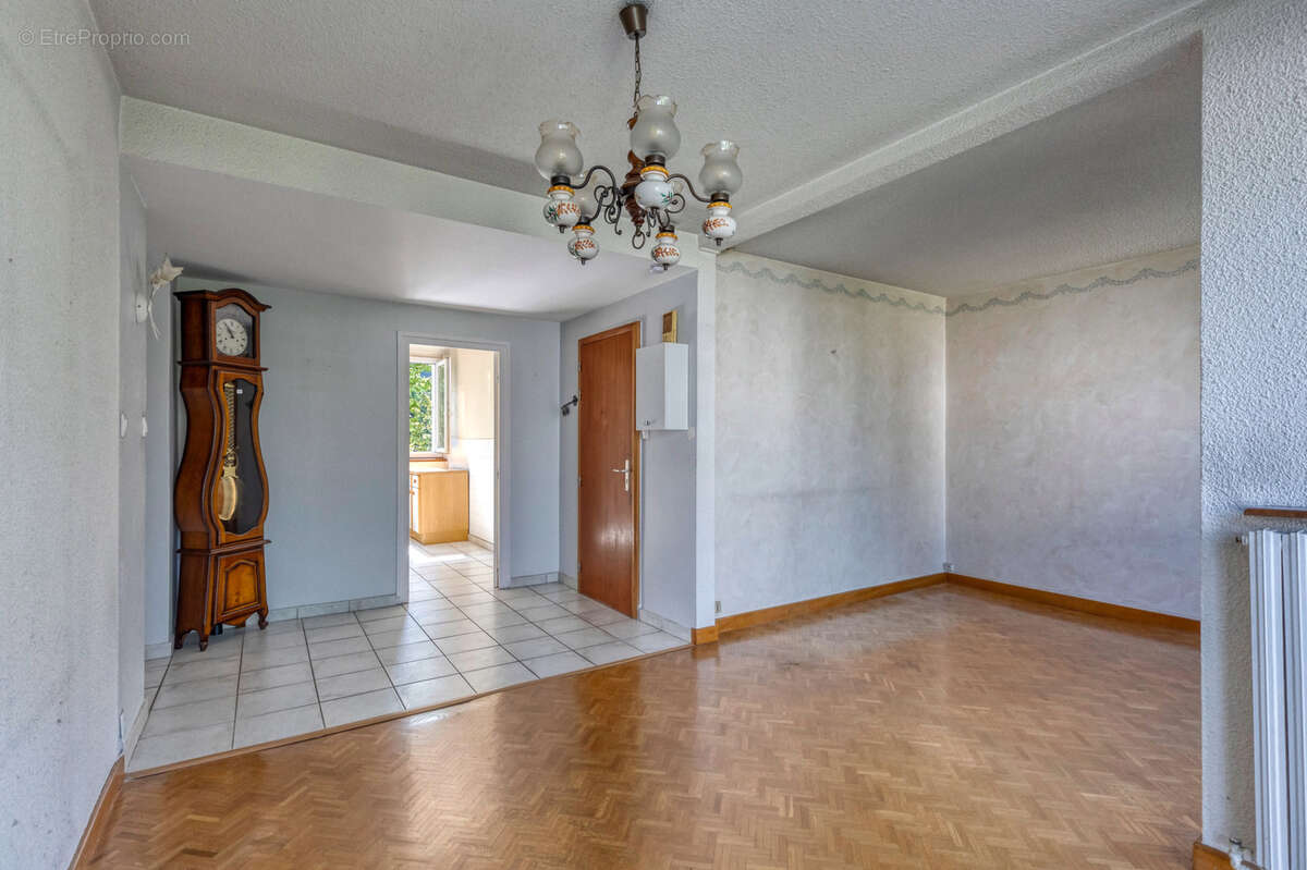 Appartement à SAINT-MARTIN-D&#039;HERES