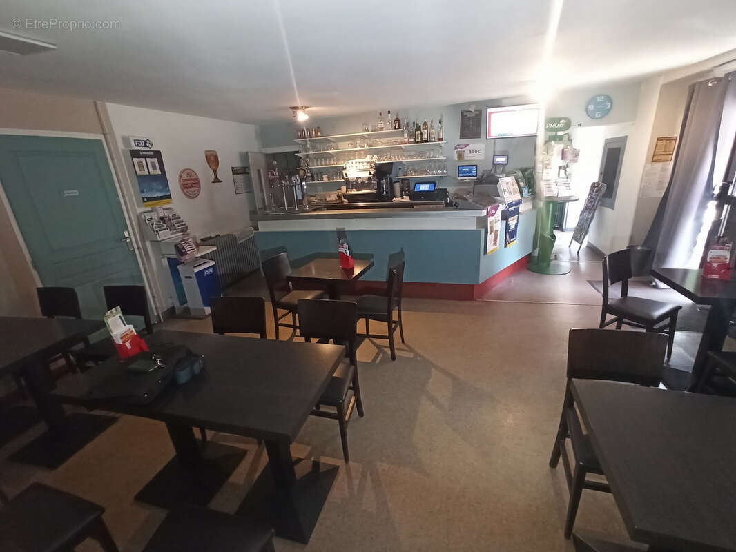 Commerce à EYMOUTIERS