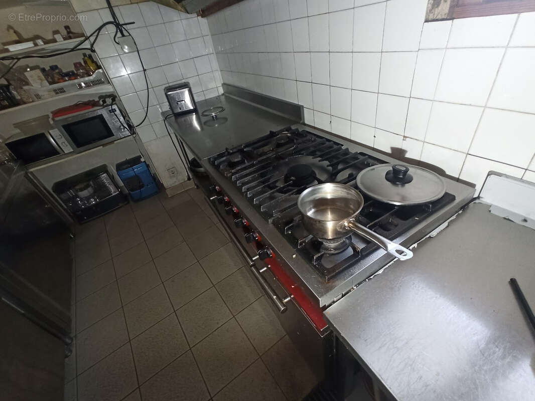 Commerce à EYMOUTIERS