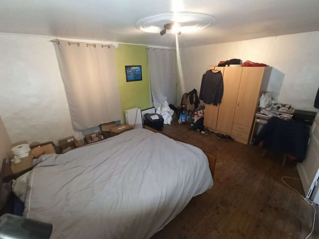 Commerce à EYMOUTIERS