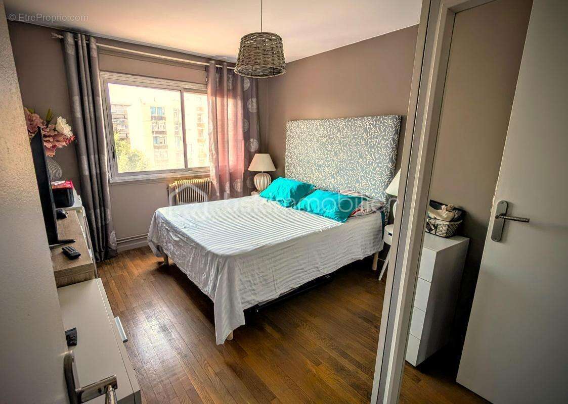 Appartement à LYON-8E