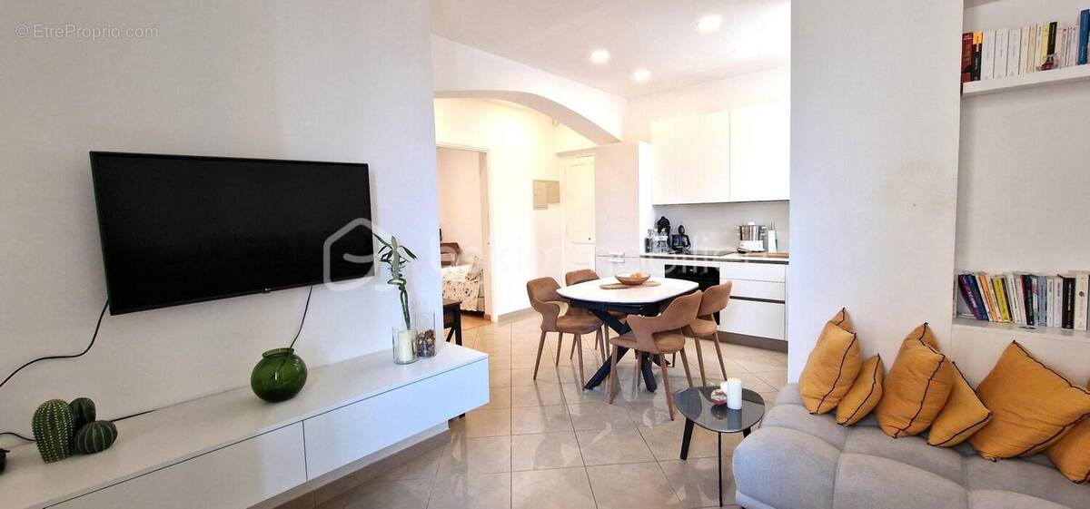 Appartement à BEAUSOLEIL