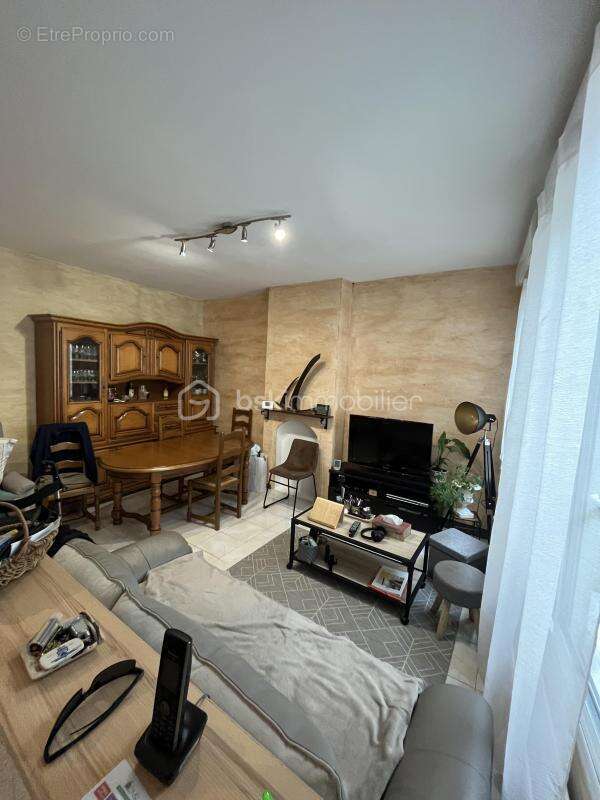 Appartement à LA CHARTRE-SUR-LE-LOIR