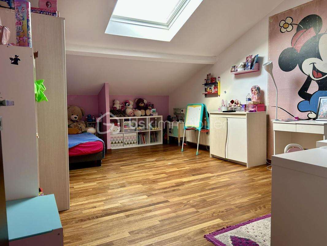 Maison à VERNOU-LA-CELLE-SUR-SEINE