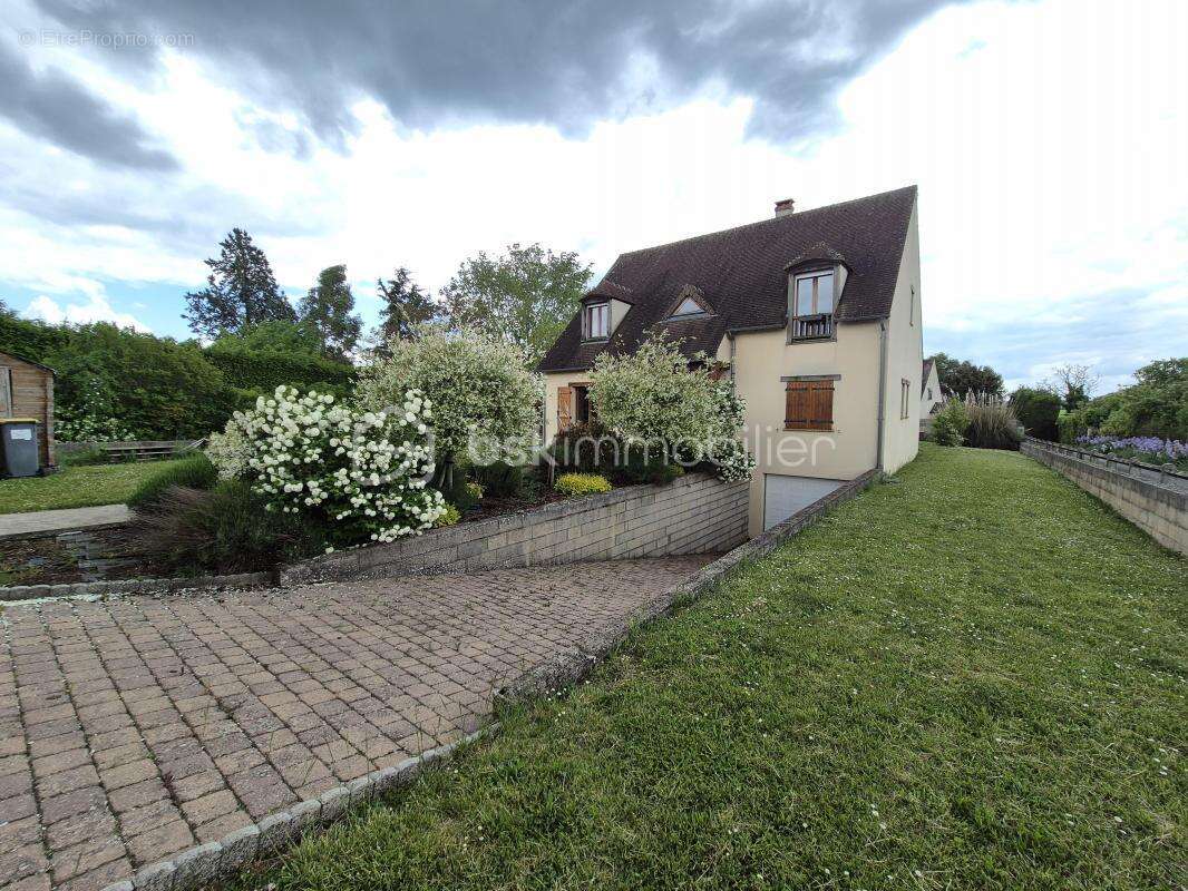 Maison à SOISY-SUR-ECOLE