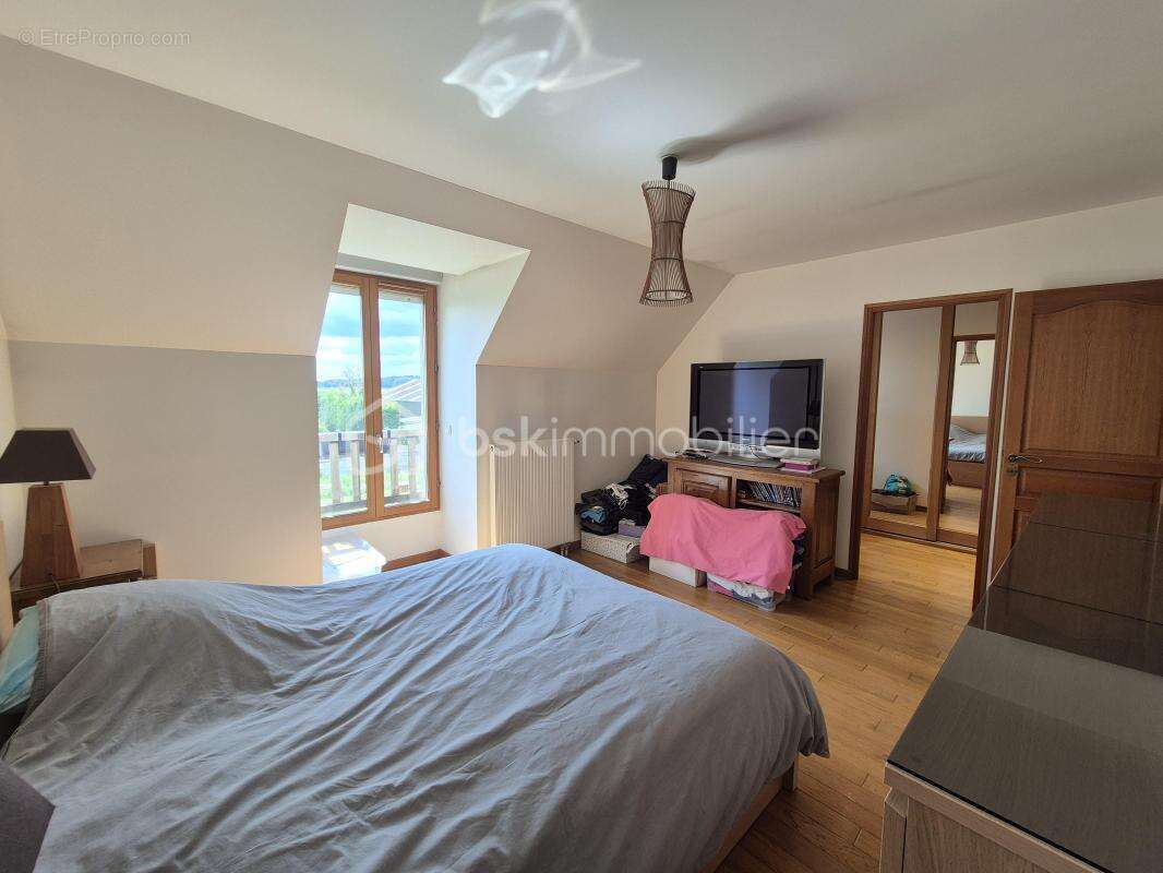 Maison à SOISY-SUR-ECOLE