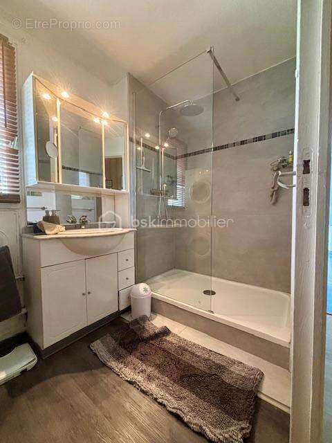 Appartement à PETIT-COURONNE