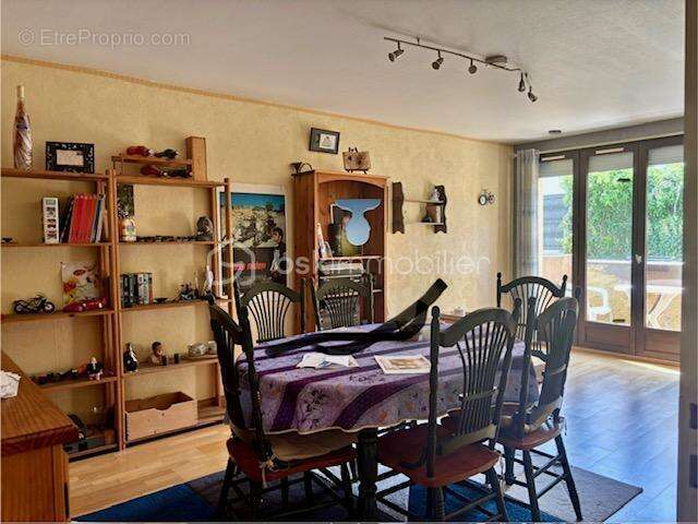 Appartement à PETIT-COURONNE