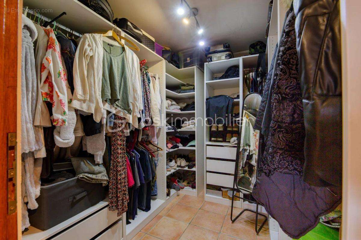 Maison à ROQUEBRUNE-SUR-ARGENS