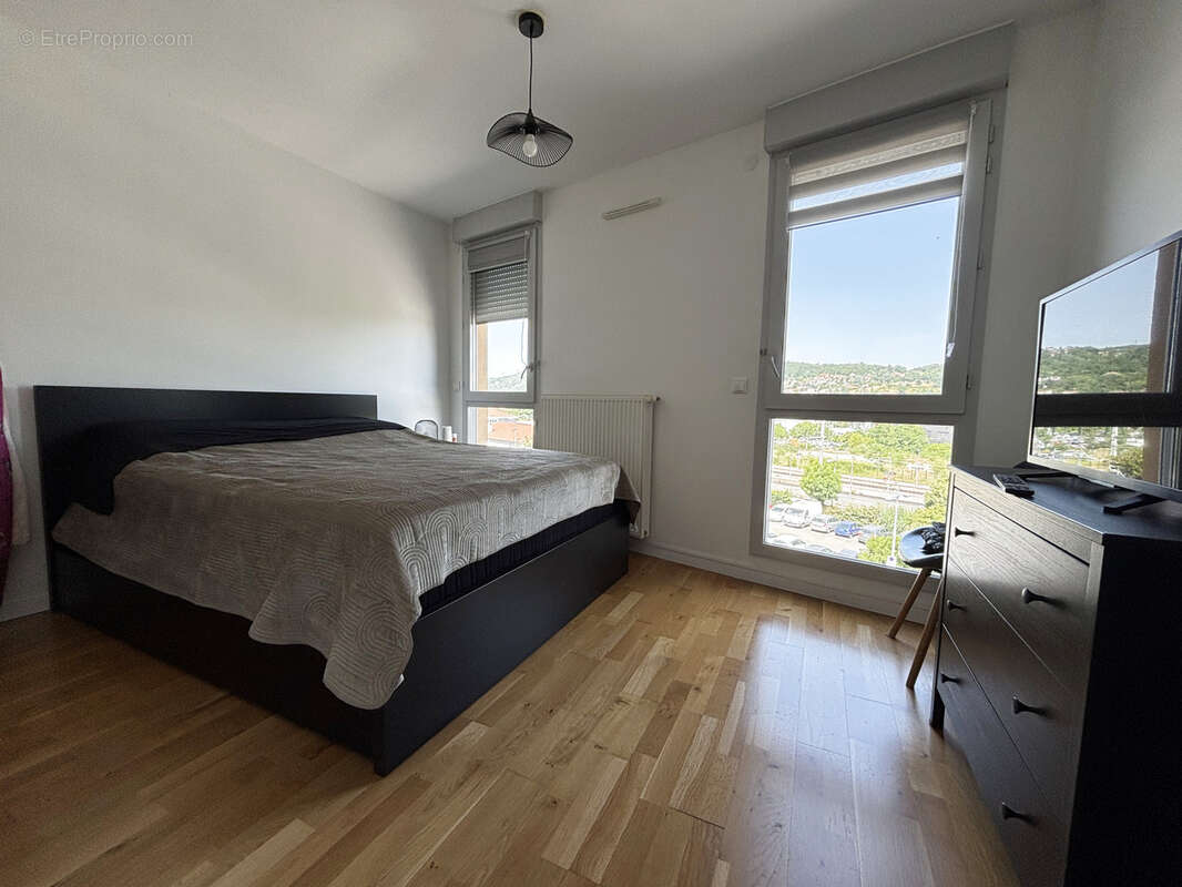 Appartement à GIVORS