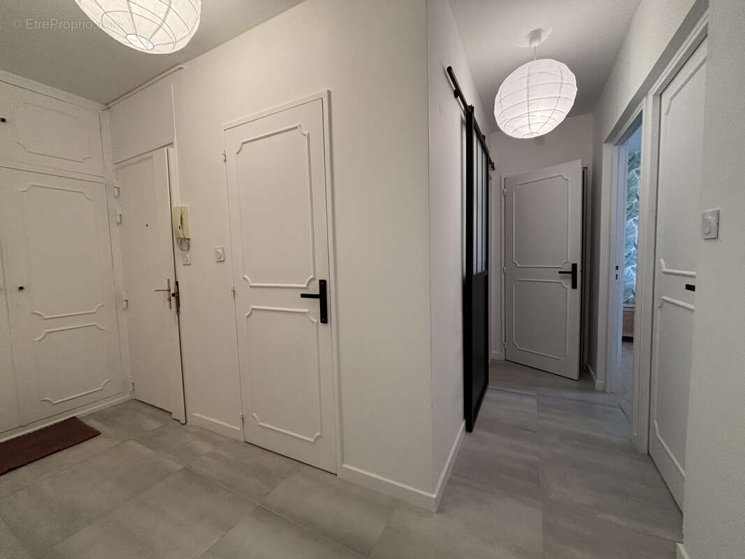 Appartement à SAINT-GENIS-LAVAL