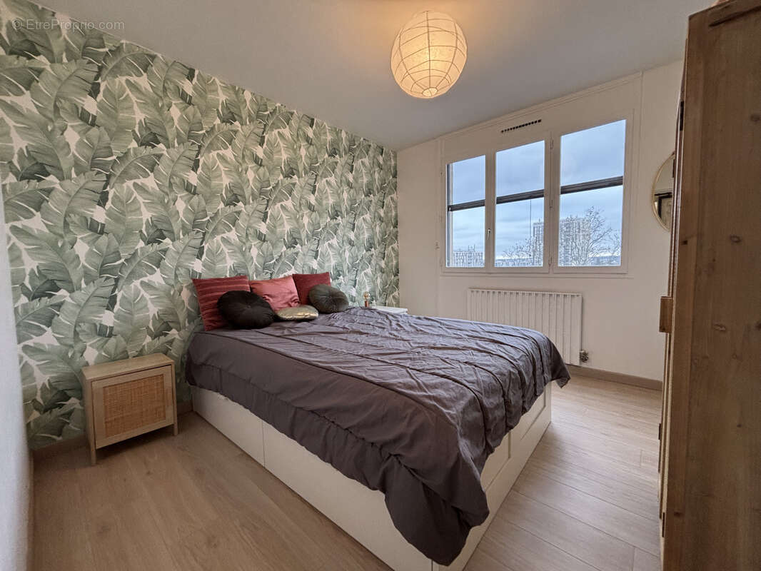 Appartement à SAINT-GENIS-LAVAL