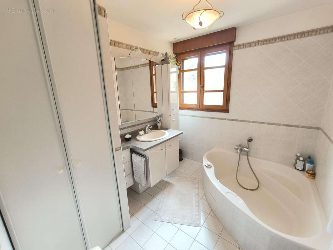 Maison à L'ISLE-JOURDAIN