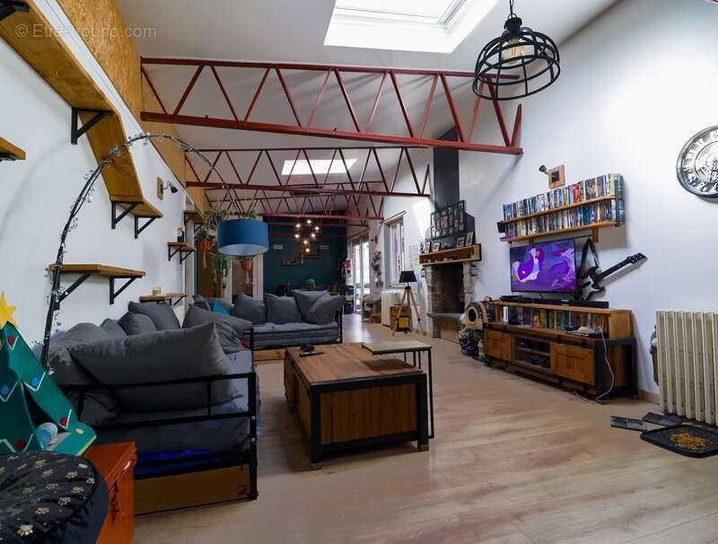 Maison à LA SALVETAT-SUR-AGOUT