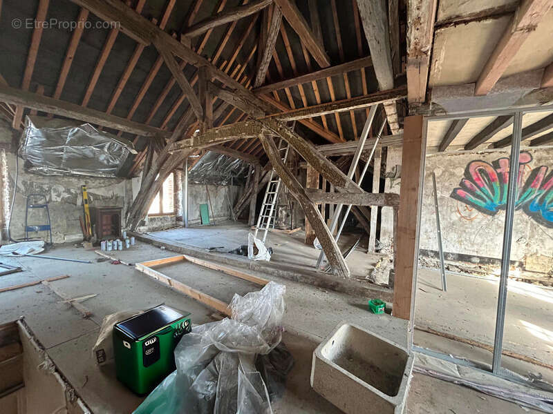 Appartement à ROGNY-LES-SEPT-ECLUSES