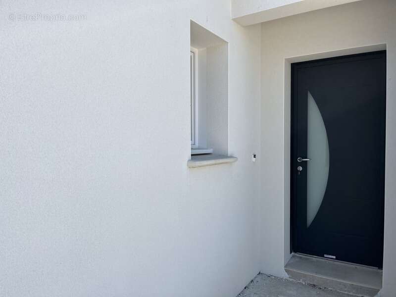 Maison à SALLERTAINE