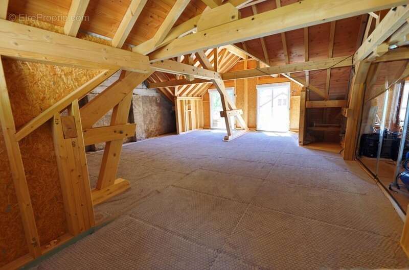 Appartement à LA BRESSE