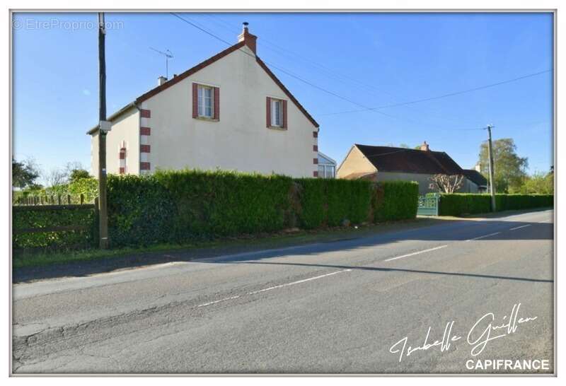 Maison à CHATEAUMEILLANT