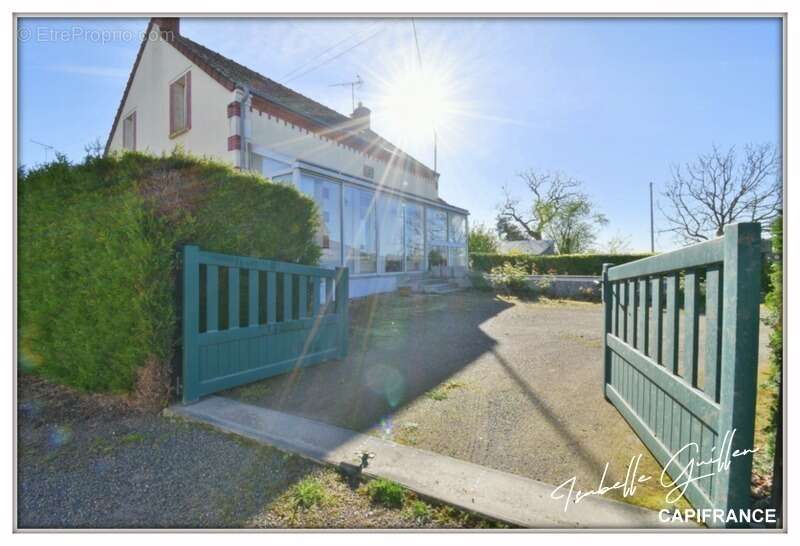 Maison à CHATEAUMEILLANT