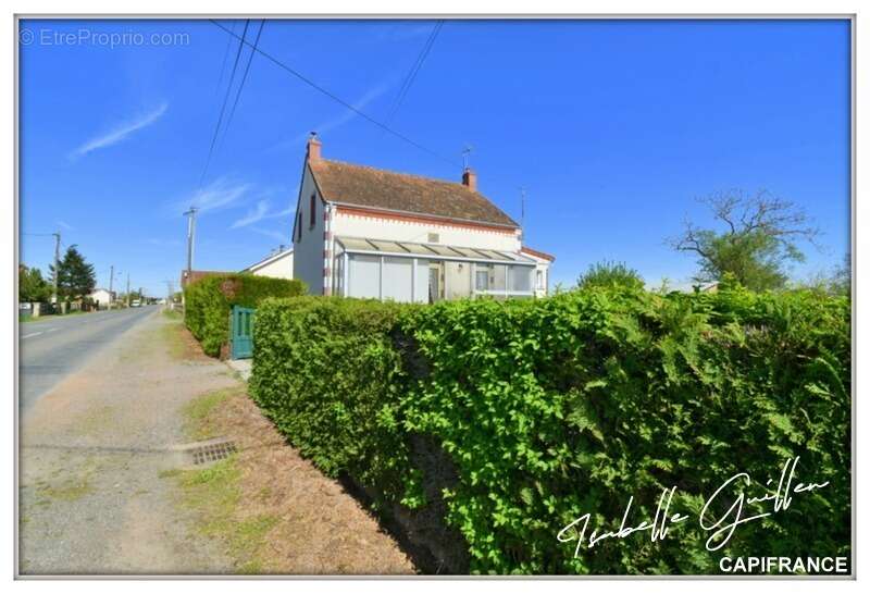 Maison à CHATEAUMEILLANT