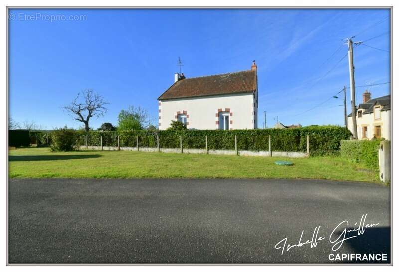 Maison à CHATEAUMEILLANT