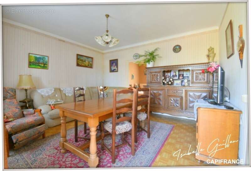 Maison à CHATEAUMEILLANT