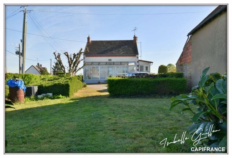 Maison à CHATEAUMEILLANT