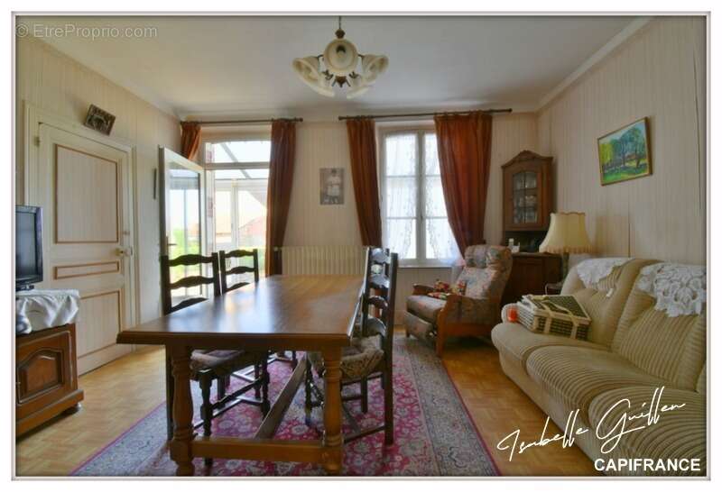 Maison à CHATEAUMEILLANT