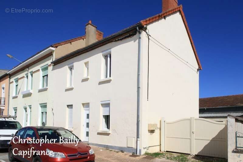 Appartement à VARENNES-SUR-ALLIER