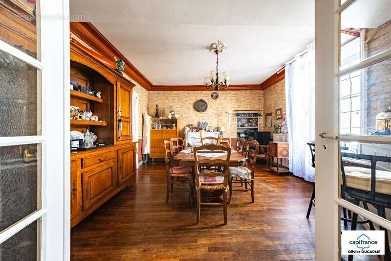 Maison à ALISE-SAINTE-REINE