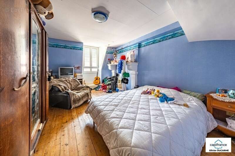 Maison à ALISE-SAINTE-REINE