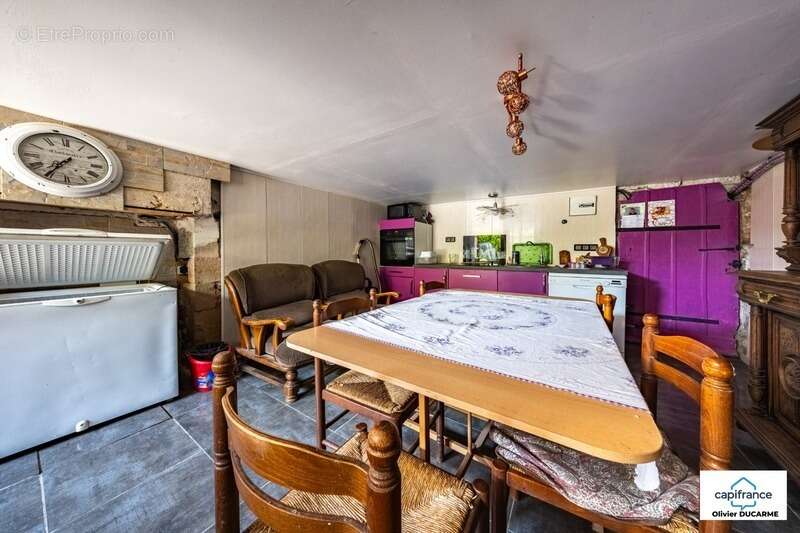 Maison à ALISE-SAINTE-REINE