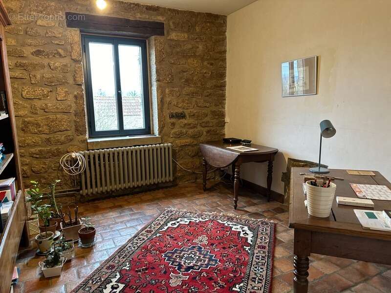 Maison à PRECY-SOUS-THIL