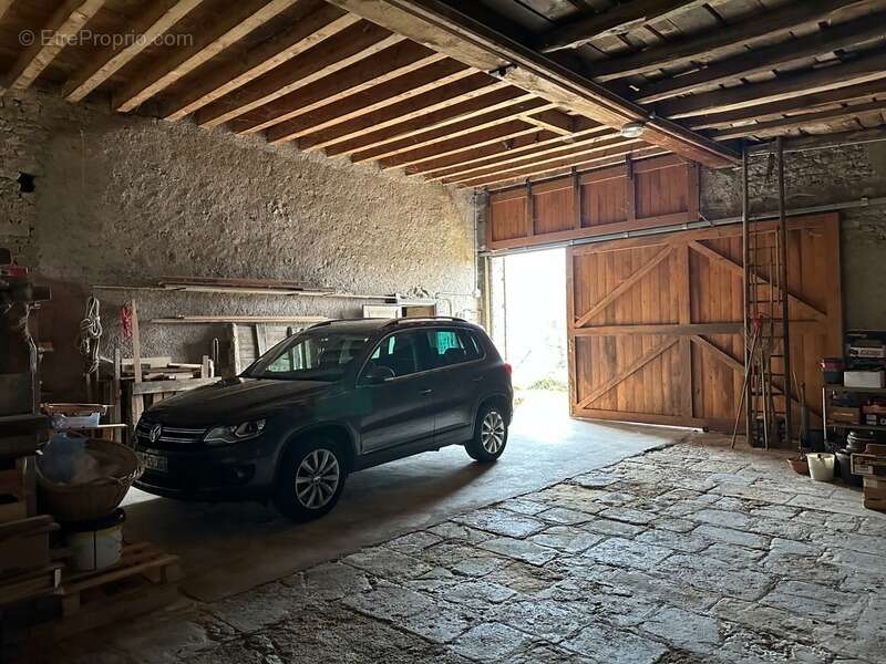 Maison à PRECY-SOUS-THIL