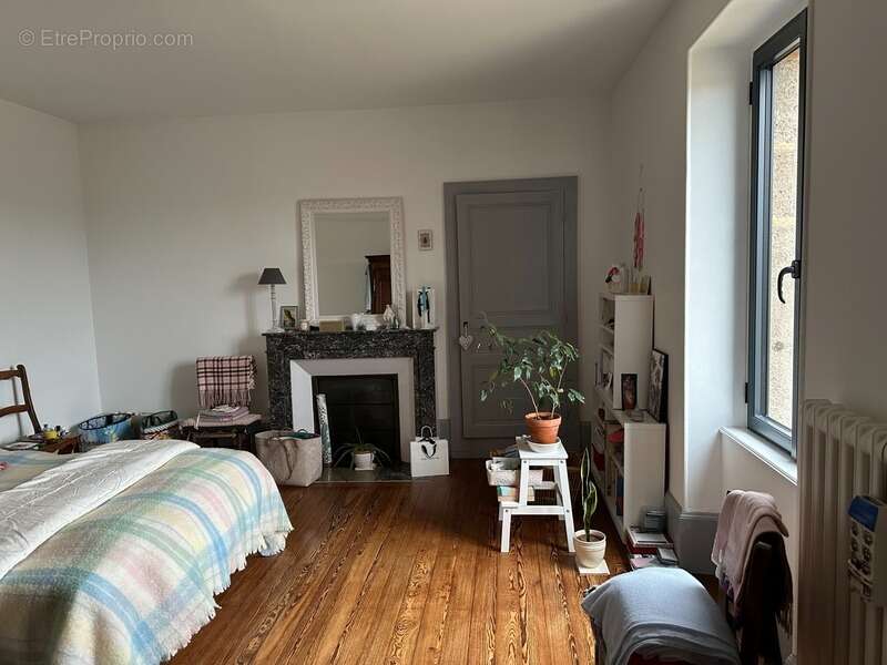 Maison à PRECY-SOUS-THIL