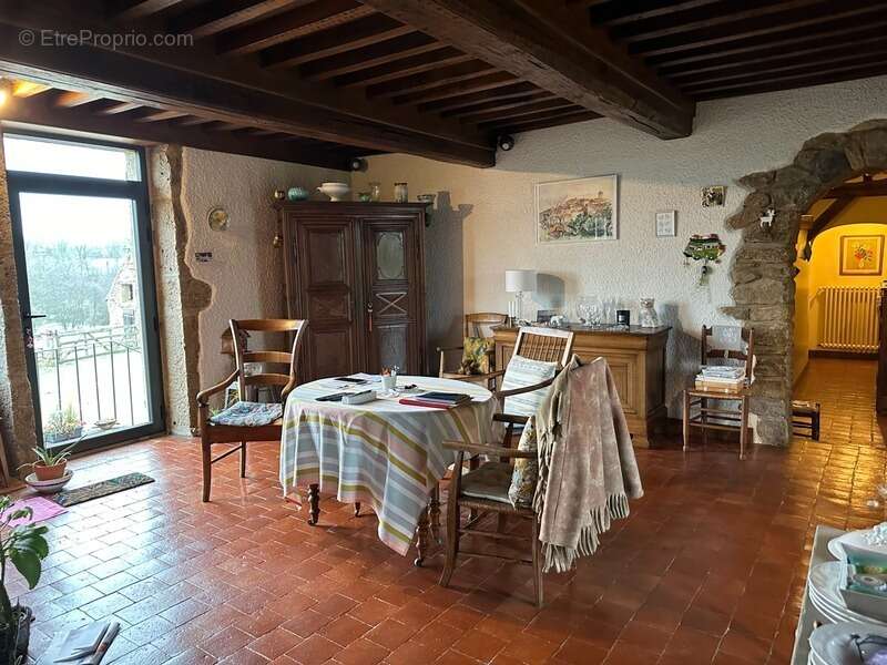 Maison à PRECY-SOUS-THIL