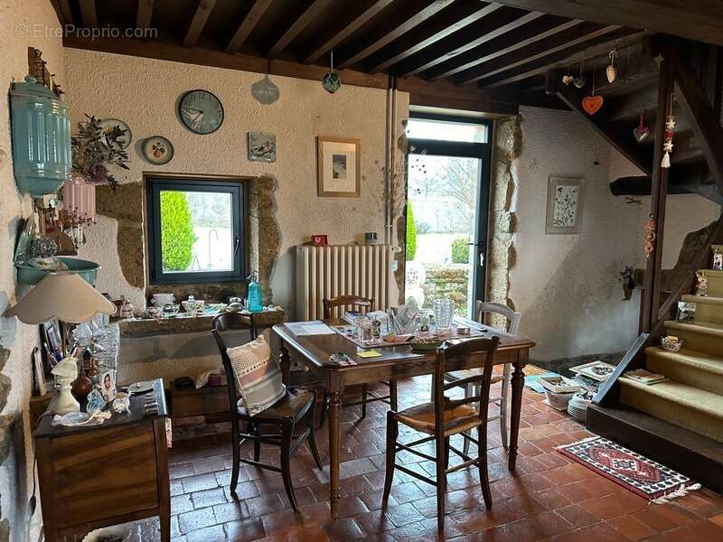 Maison à PRECY-SOUS-THIL