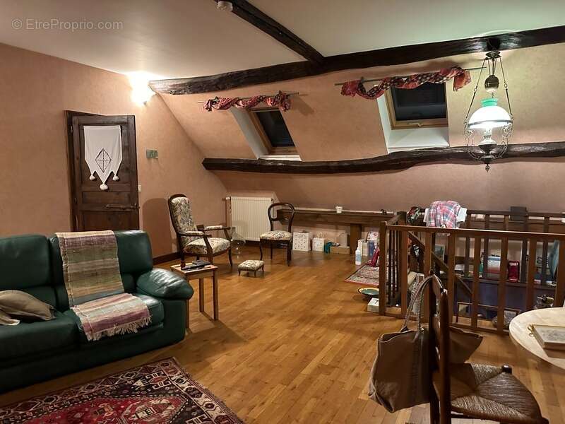 Maison à PRECY-SOUS-THIL