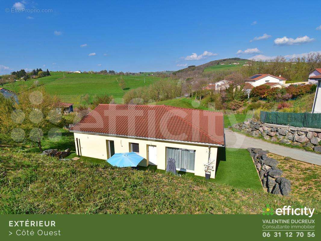 Maison à CHAZELLES-SUR-LYON