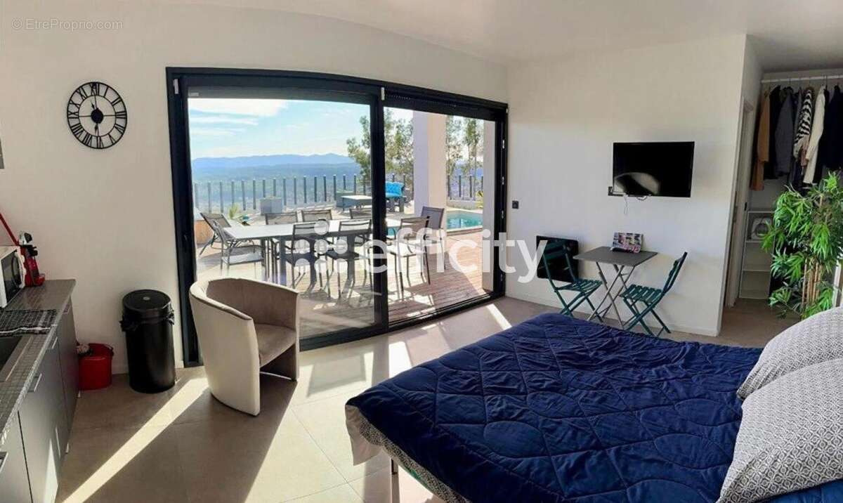 Maison à DRAGUIGNAN