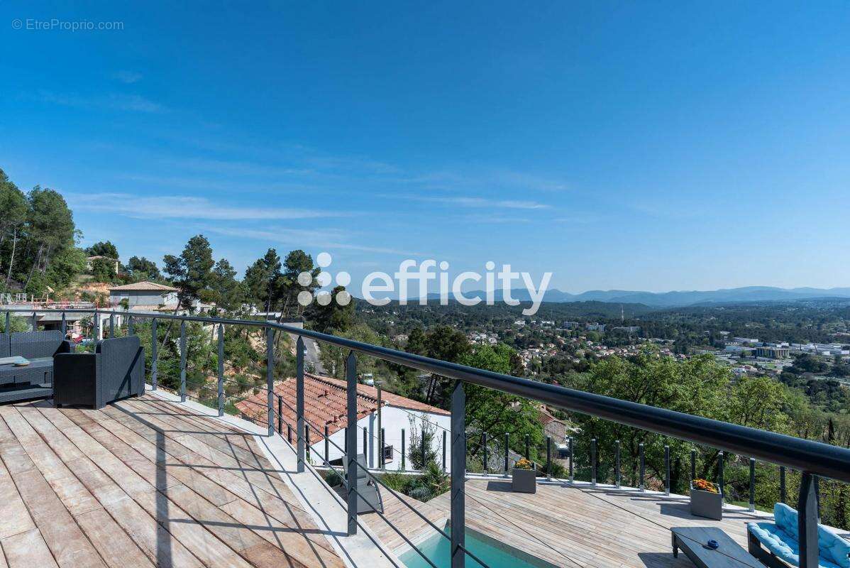 Maison à DRAGUIGNAN