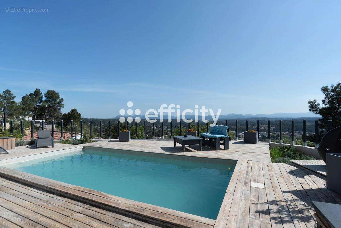 Maison à DRAGUIGNAN