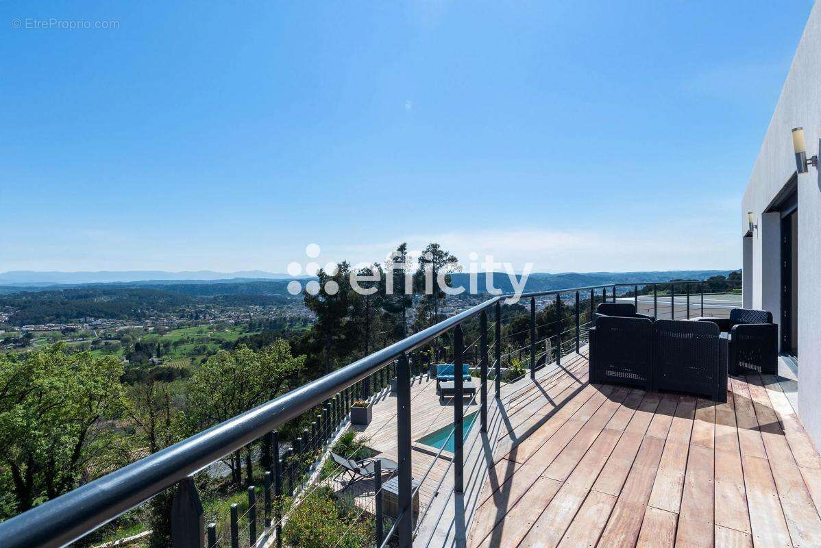 Maison à DRAGUIGNAN