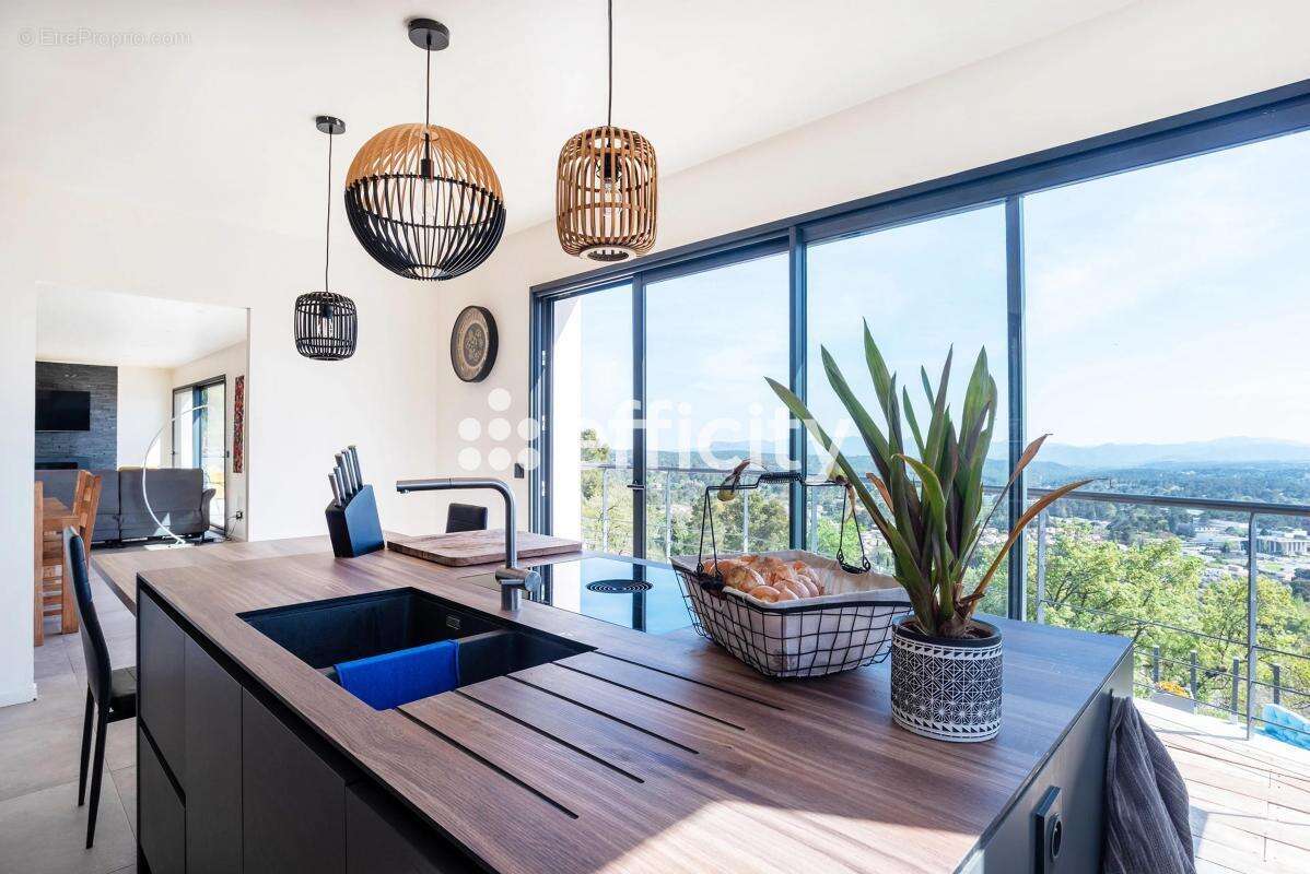 Maison à DRAGUIGNAN