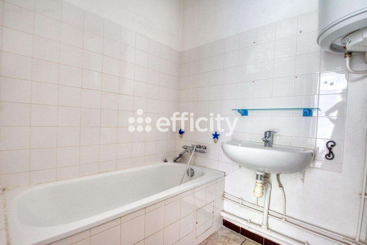 Appartement à MARSEILLE-12E