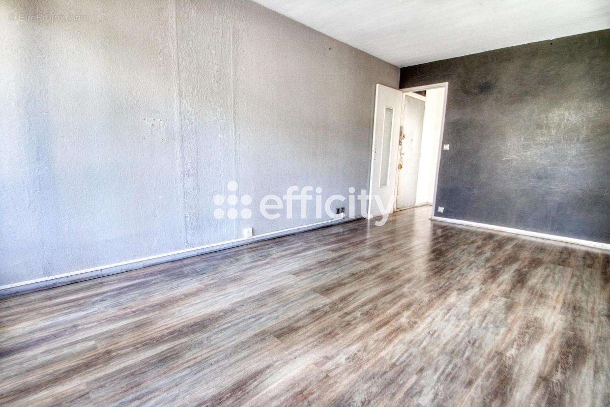 Appartement à MARSEILLE-12E