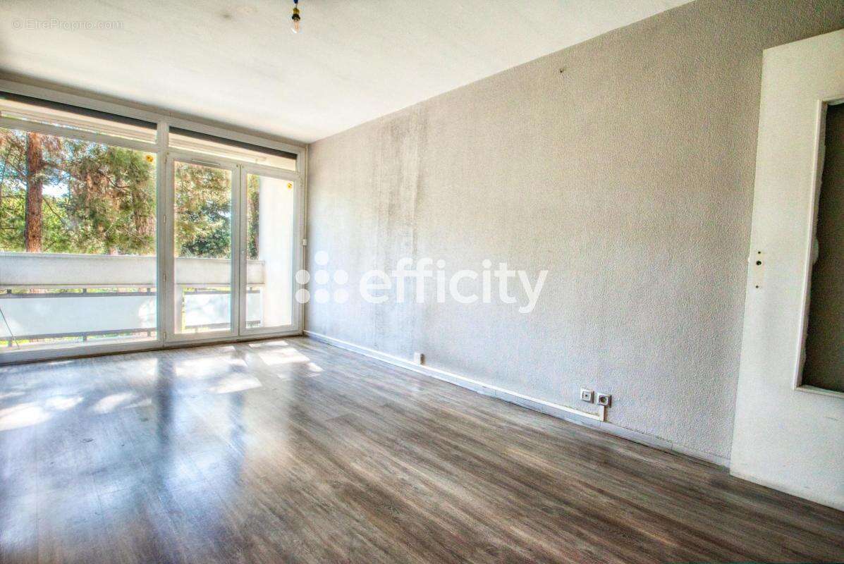 Appartement à MARSEILLE-12E
