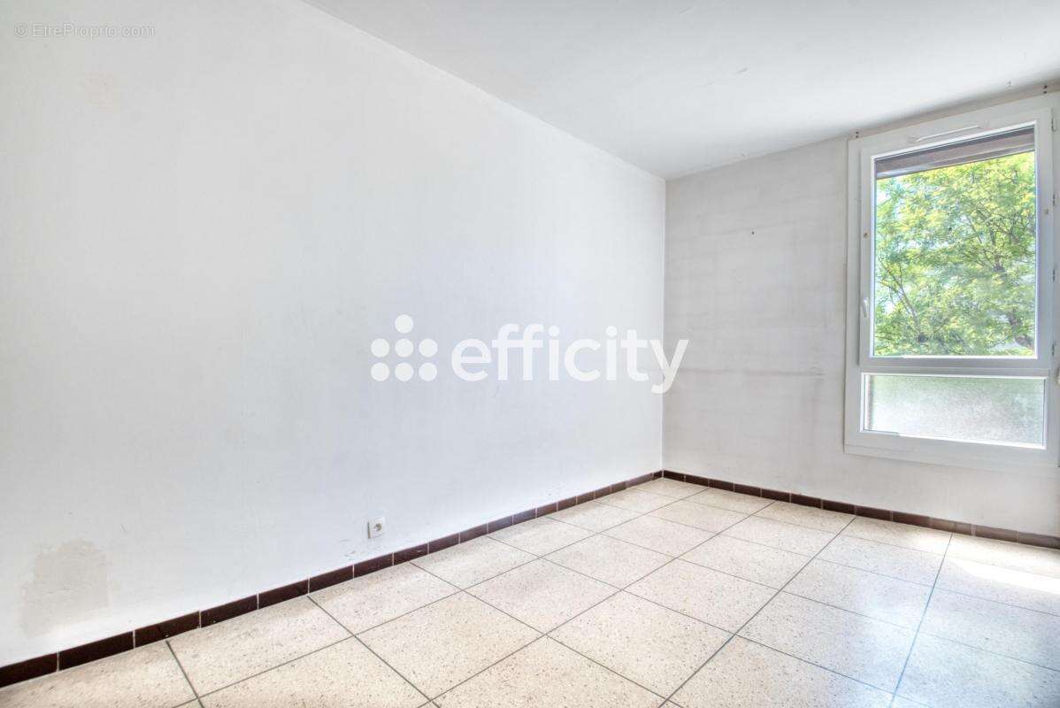 Appartement à MARSEILLE-12E